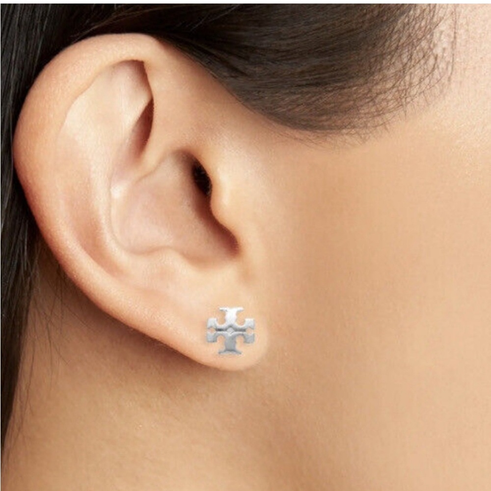 Tory Burch New Kira Silver Double T Logo Stud Earrings - Picture 2 of 10